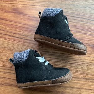 Baby shoes & slippers